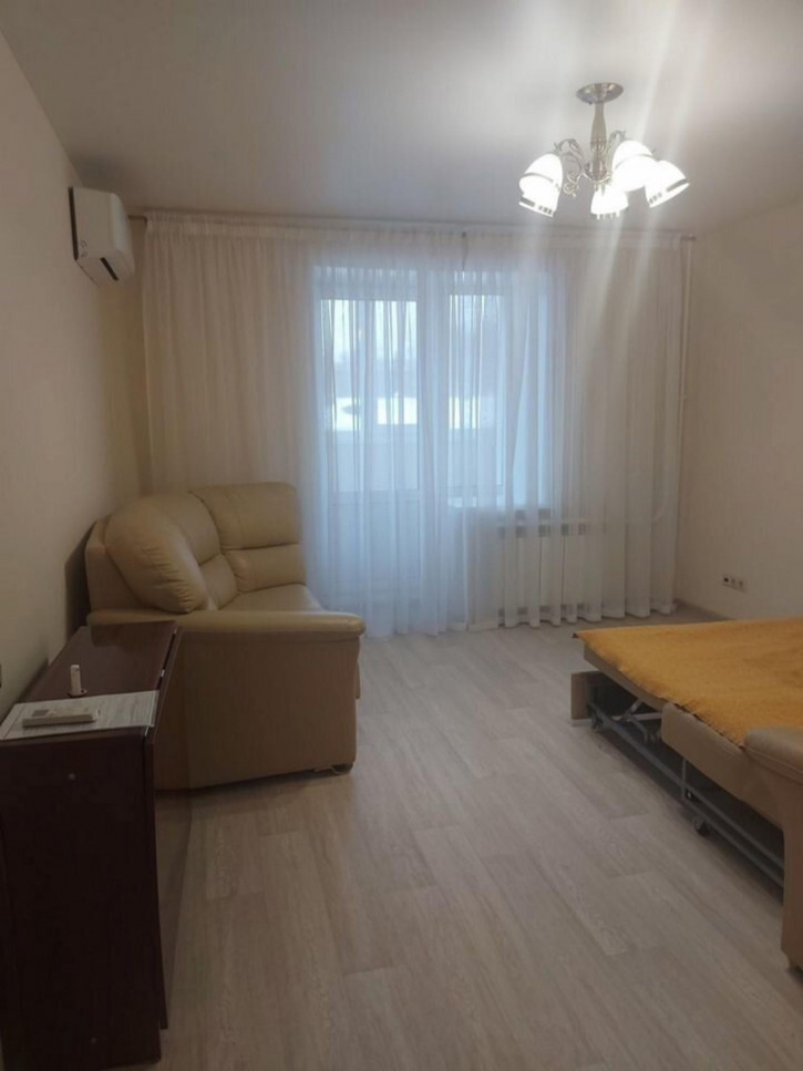 1-комн квартира Гая улица, 21