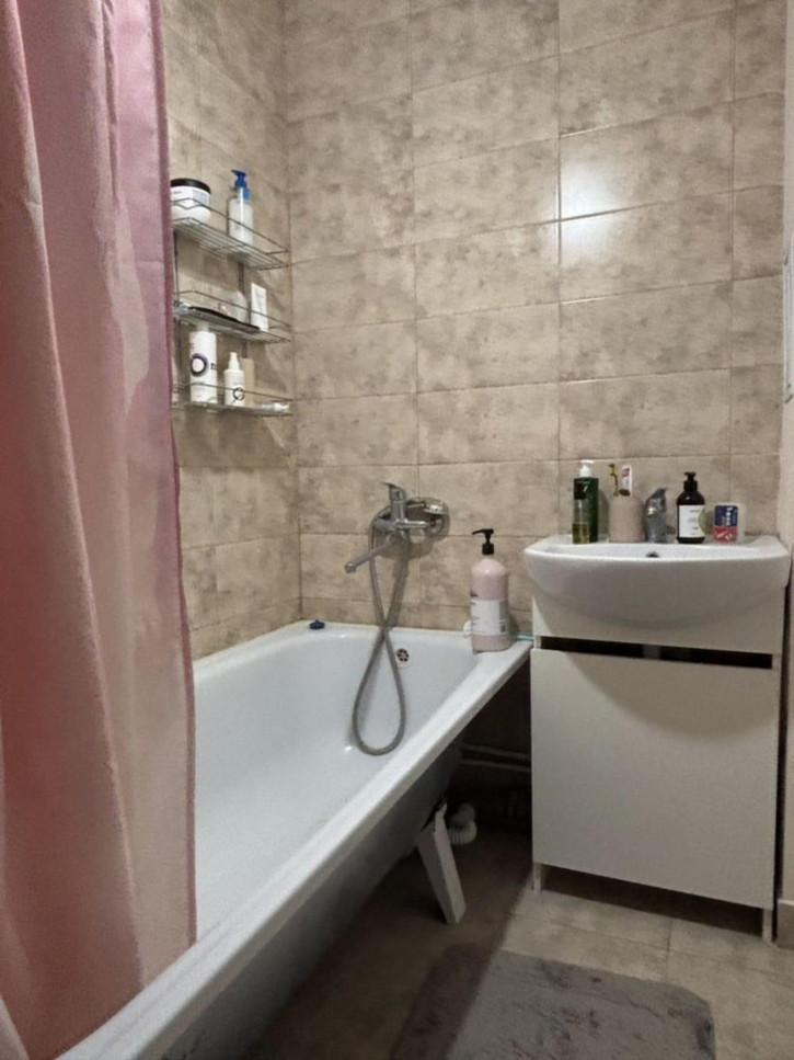 2-комн квартира Осетинская улица, 16