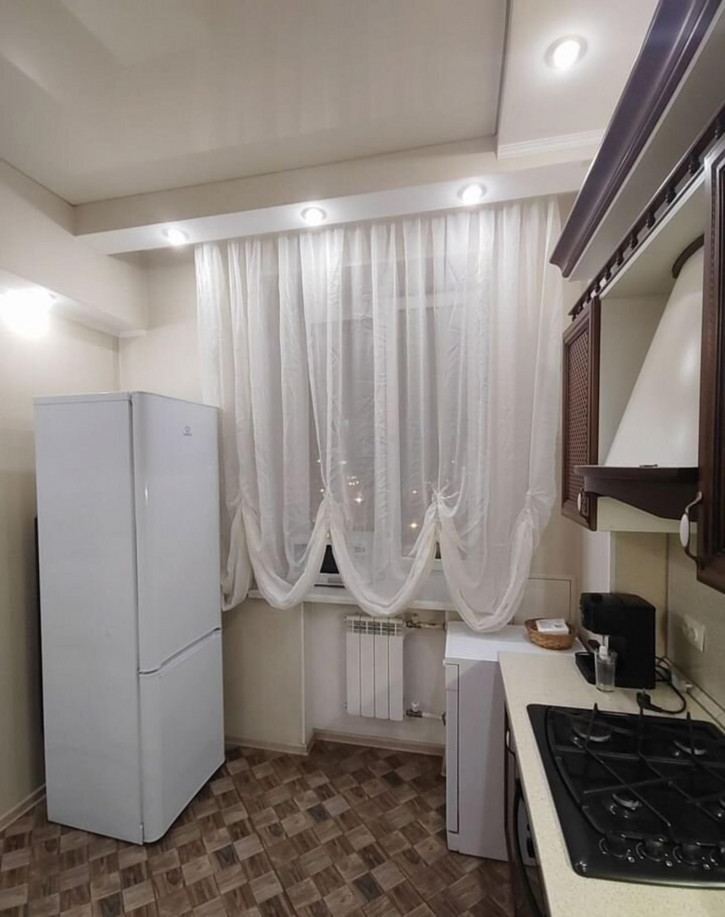 2-комн квартира Кирова проспект, 143