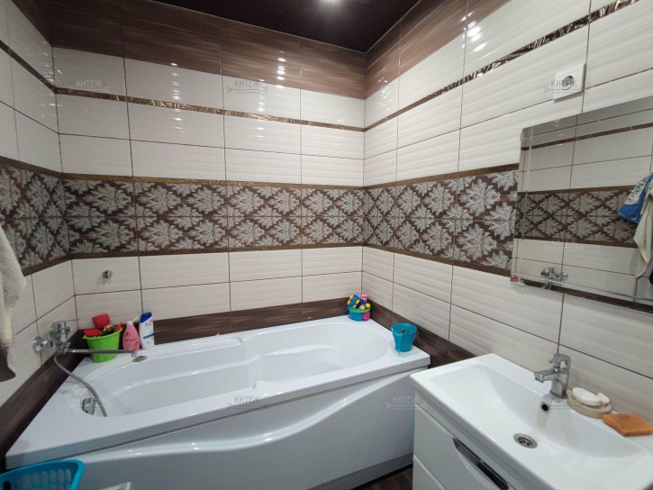 2-комн квартира 65 лет Победы ул, д.43