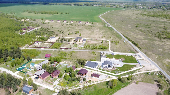 Земельный участок