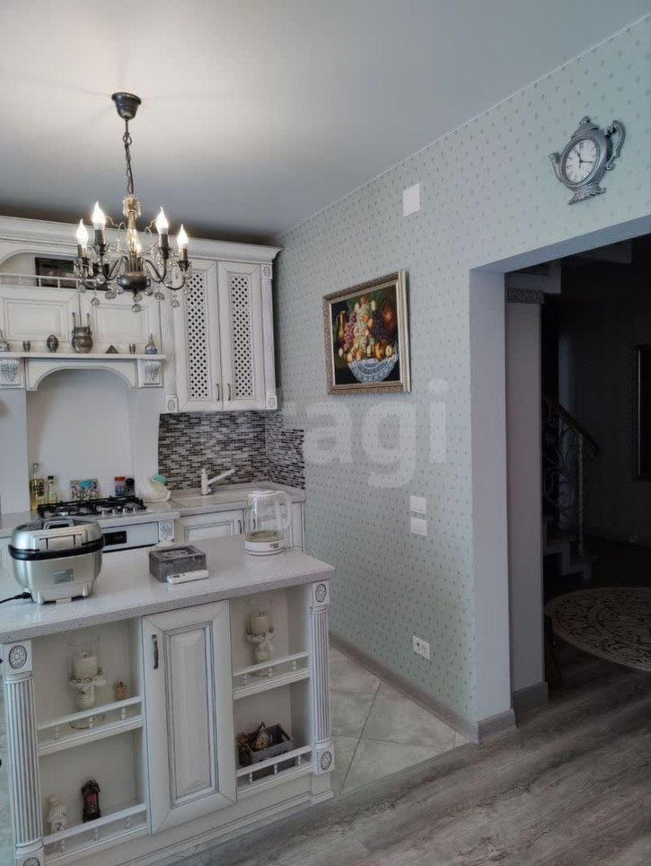 4-комн квартира Комсомольская улица, 7