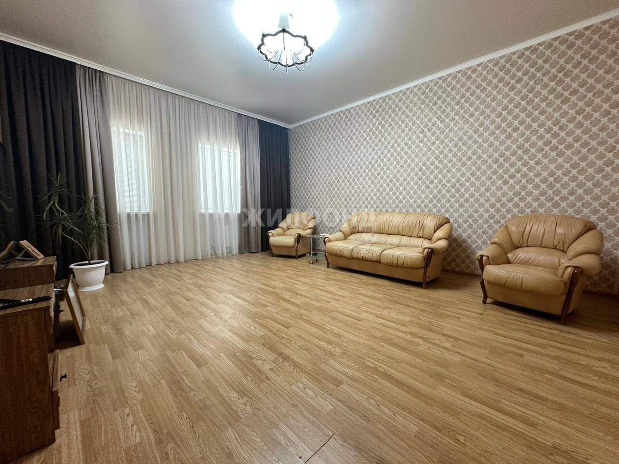 Купить дачу, дом, коттедж за 13 500 000 рублей на Изумрудная улица