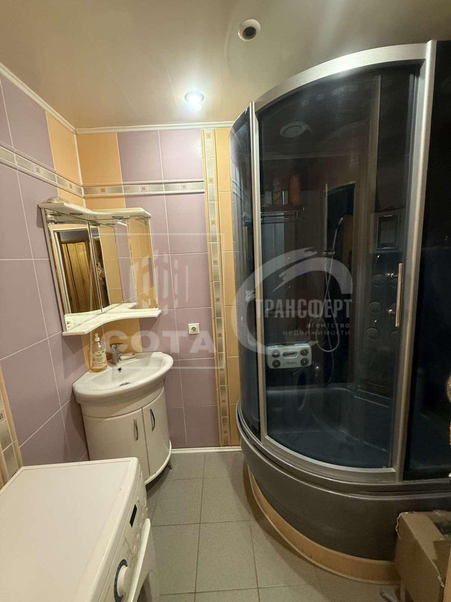 Продажа 2-комн квартиры Владимира Невского улица, 39Д