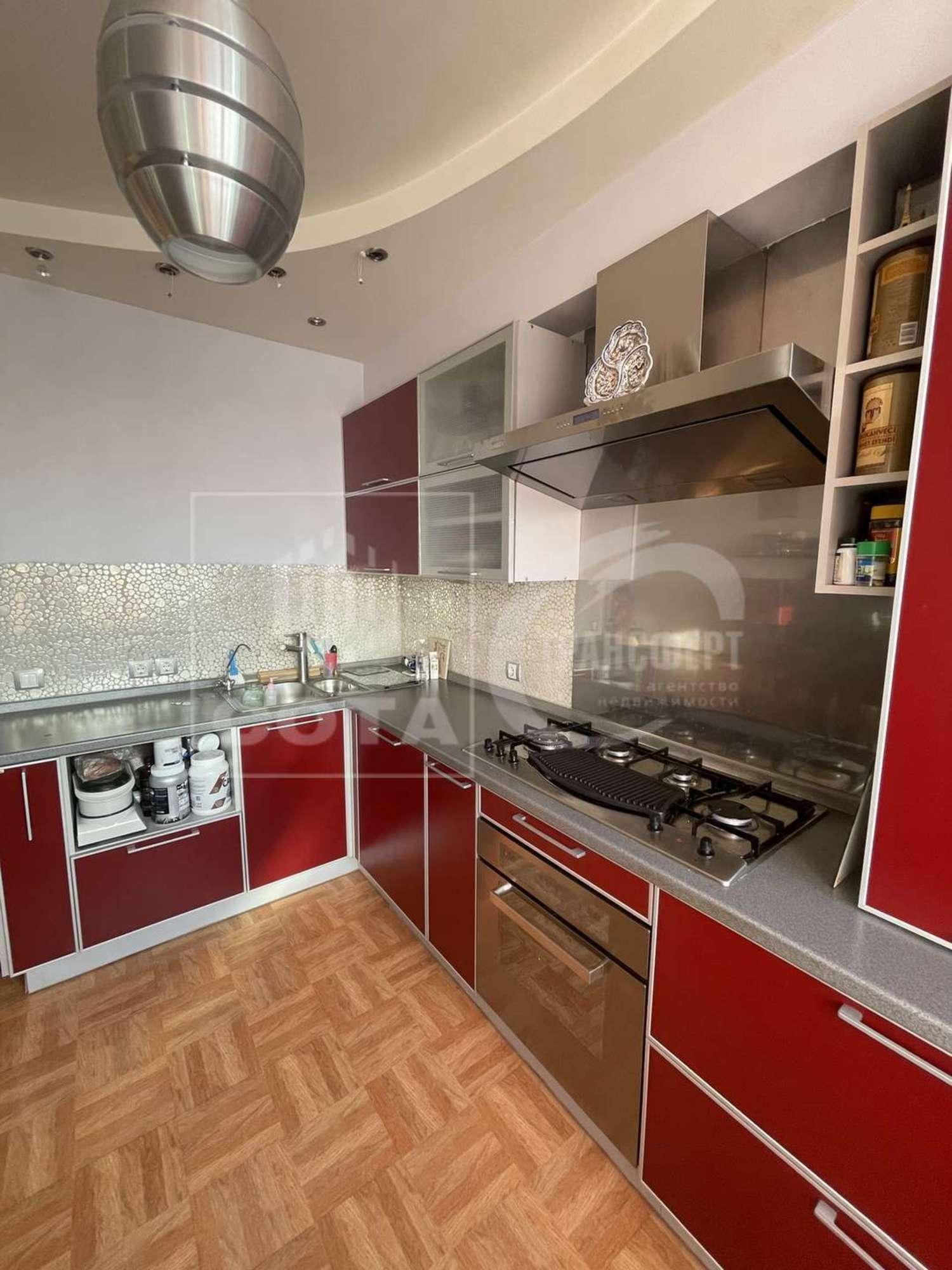 Продажа 2-комн квартиры Ломоносова улица, 73