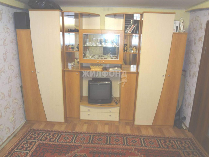 1-комн квартира 8-й микрорайон, д.5 1-комн квартира 8-й микрорайон, д.5