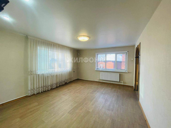 Коттедж/дом Октябрьская улица Коттедж/дом Октябрьская улица