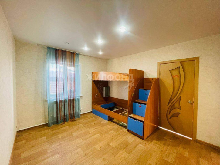 Коттедж/дом Октябрьская улица Коттедж/дом Октябрьская улица