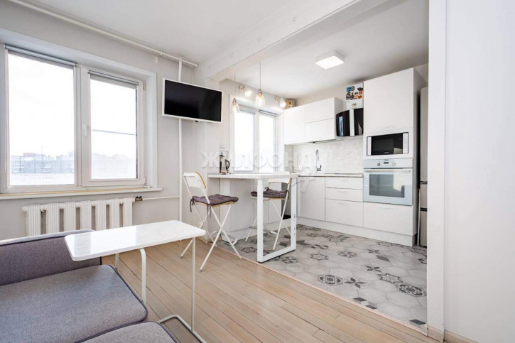 2-комн квартира Сибирская улица, д.13