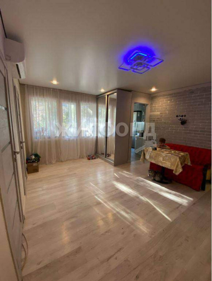 3-комн квартира Семашко улица, д.15б