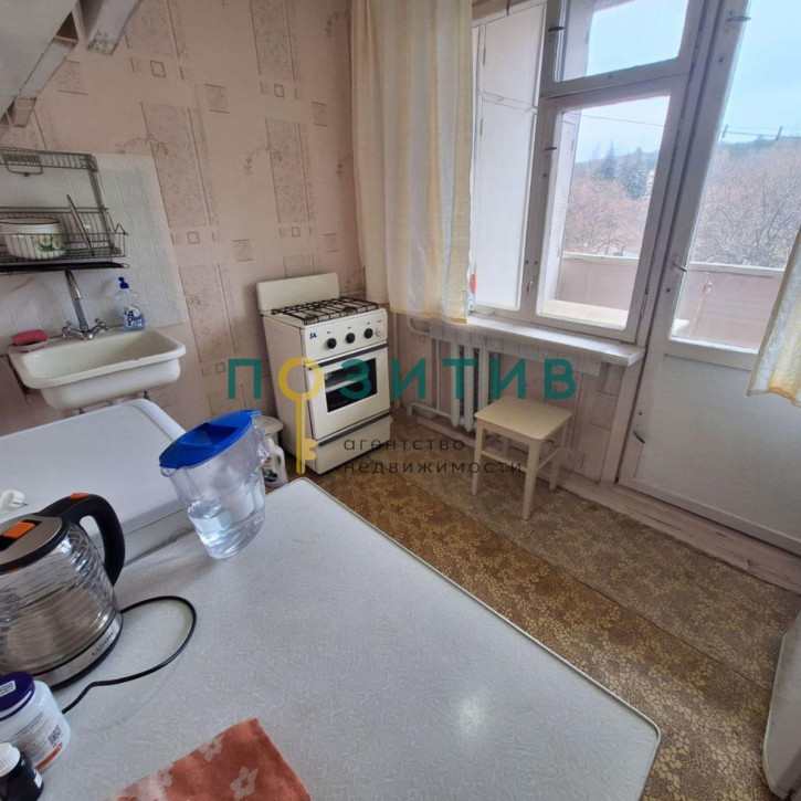 1-комн квартира Калинина пр-кт, 2к2