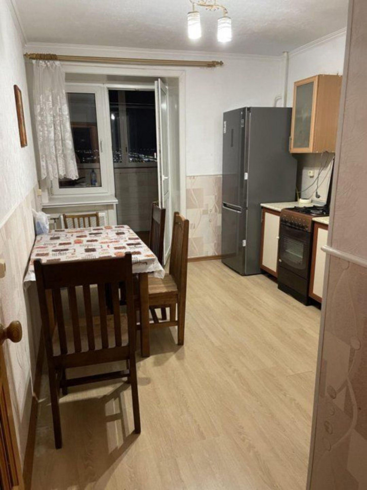 2-комн квартира Безыменского ул, 17Г