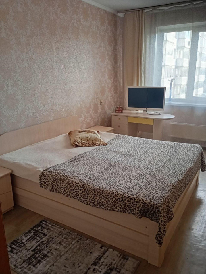 4-комн квартира улица Молокова, 29