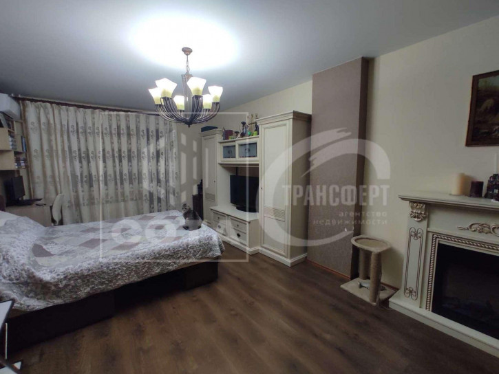 2-комн квартира Челюскинцев улица, 101А