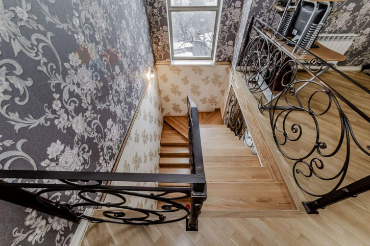 Коттедж/дом Есаульская ул, 45 Коттедж/дом Есаульская ул, 45