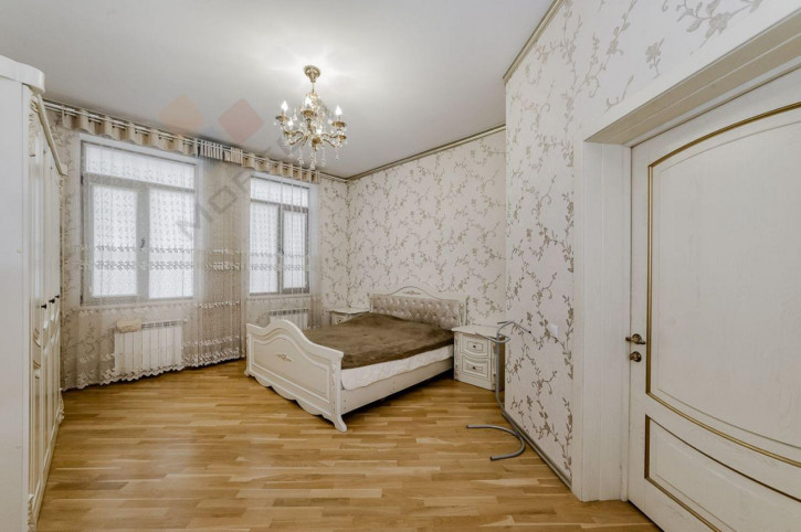 Коттедж/дом Есаульская ул, 45 Коттедж/дом Есаульская ул, 45