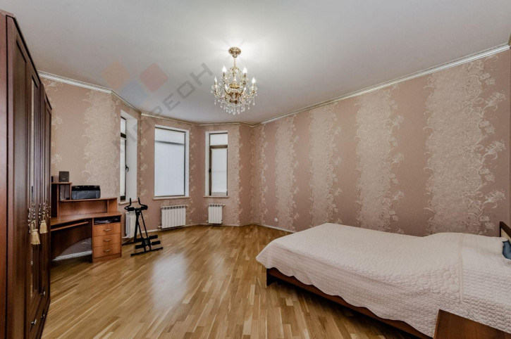 Коттедж/дом Есаульская ул, 45 Коттедж/дом Есаульская ул, 45