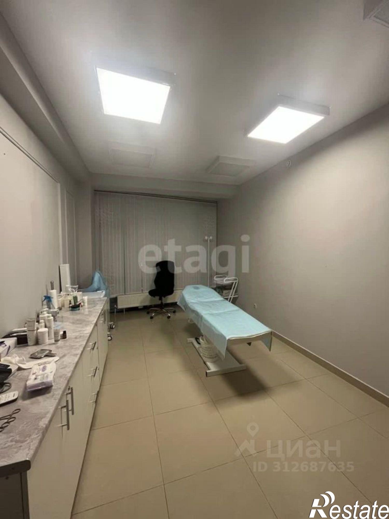 Купить офис, помещение под офис за 14 500 000 рублей на проспект Али-Гаджи Акушинского, 94Р