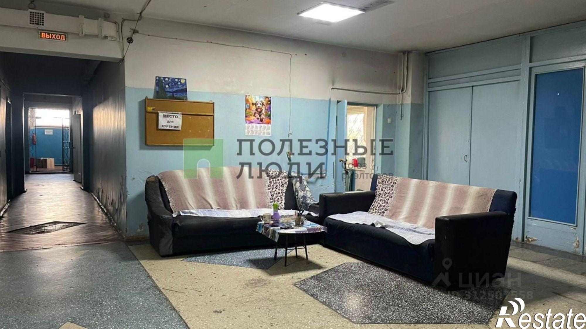 Купить производственную площадь за 44 984 800 рублей на Театральная улица, 12