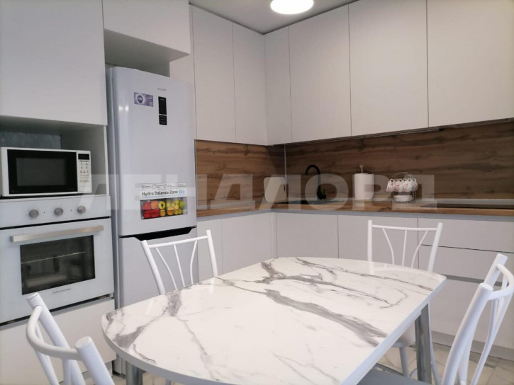 3-комн квартира Очаковская улица, 39