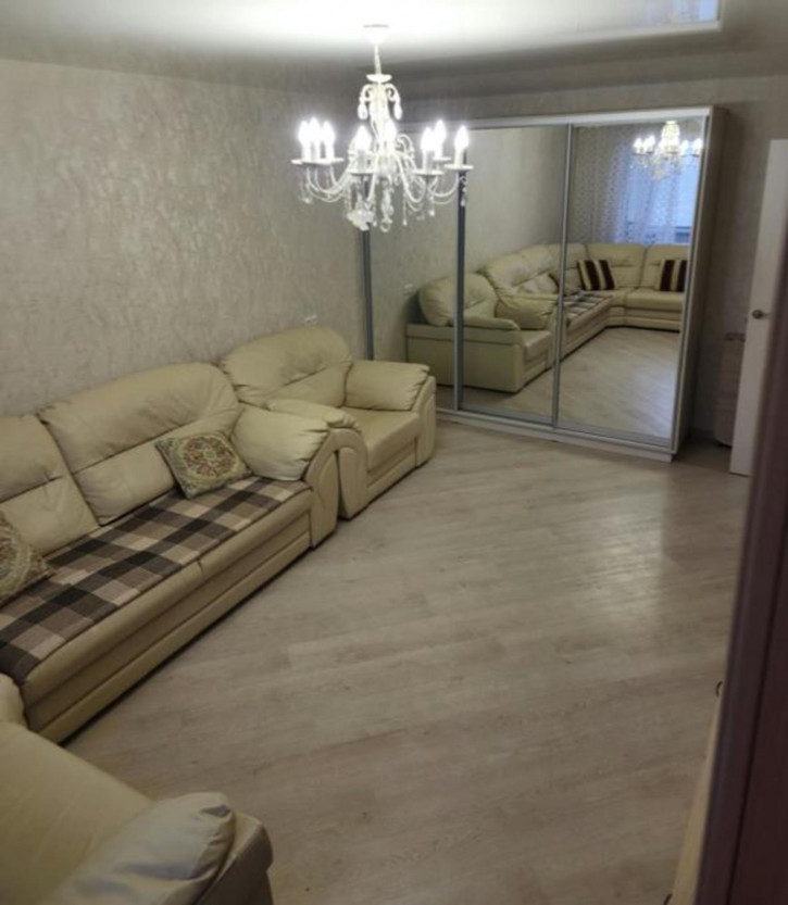 2-комн квартира Ленина проспект, д.9