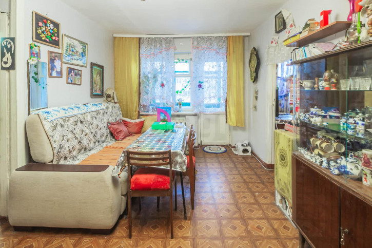 2-комн квартира набережная 6-й Армии, 197