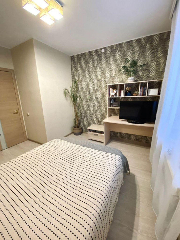 2-комн квартира Ленина ул, 130 2-комн квартира Ленина ул, 130