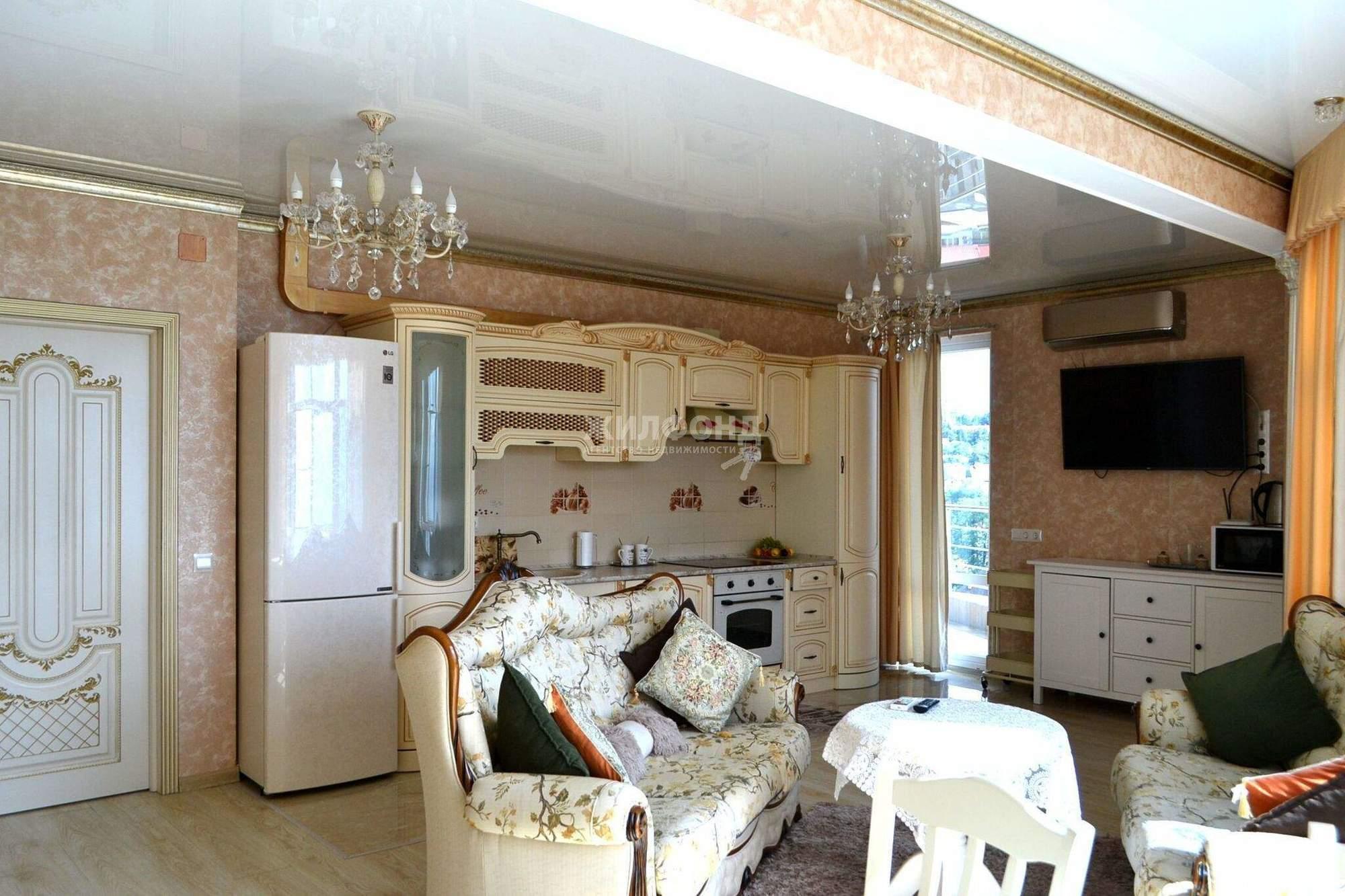 Сдать квартиру за 170 000 рублей на Нагорная улица, д.16