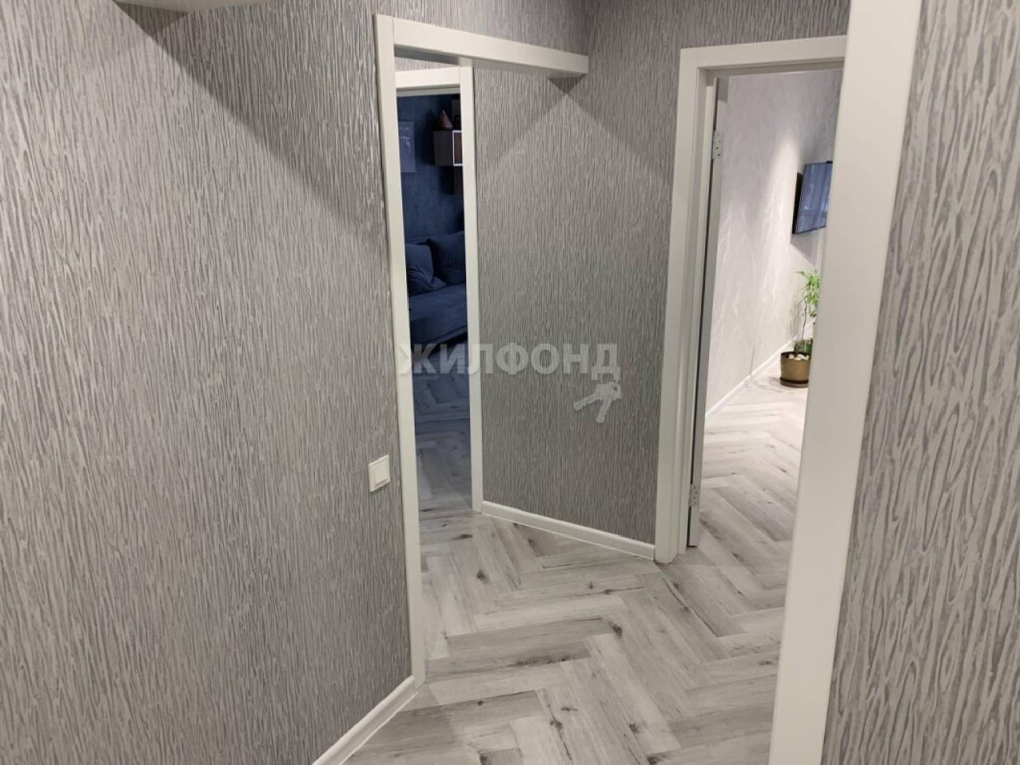 Купить квартиру за 8 000 000 рублей на Татьяны Снежиной, 42