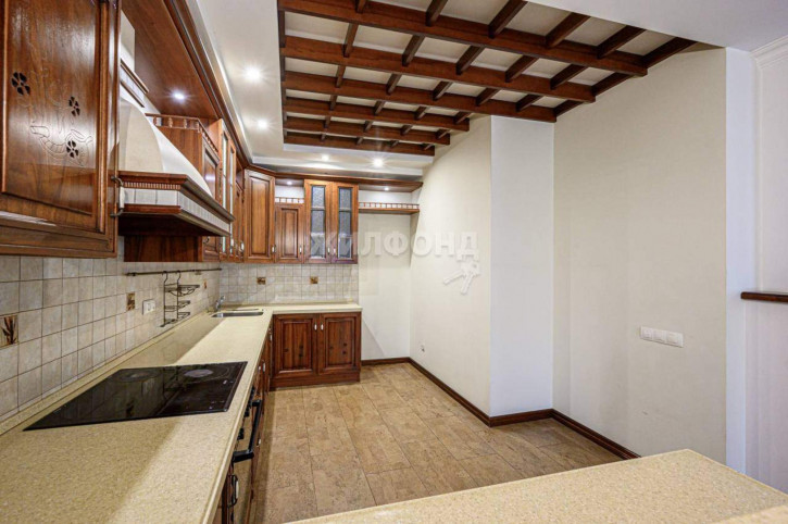 6-комн квартира Советская улица, д.19 6-комн квартира Советская улица, д.19