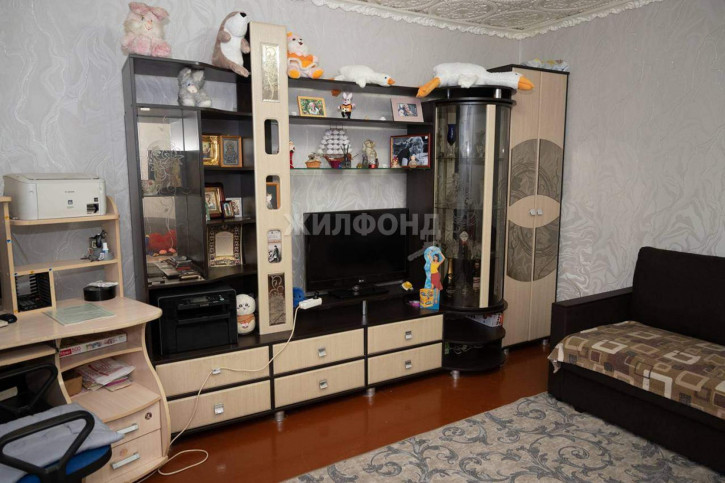3-комн квартира Севская улица, д.19