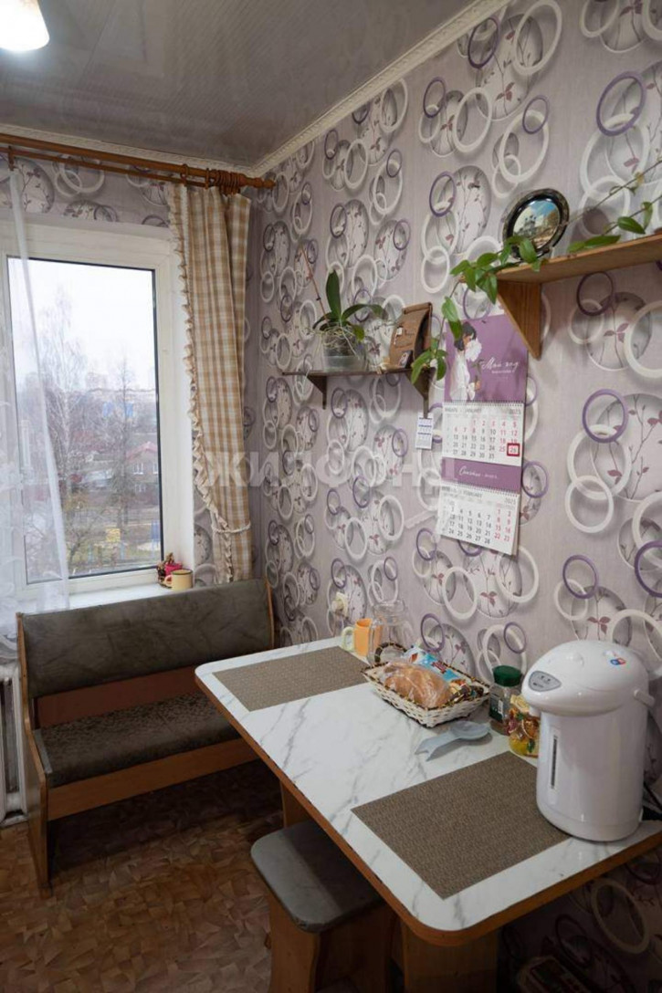 3-комн квартира Севская улица, д.19