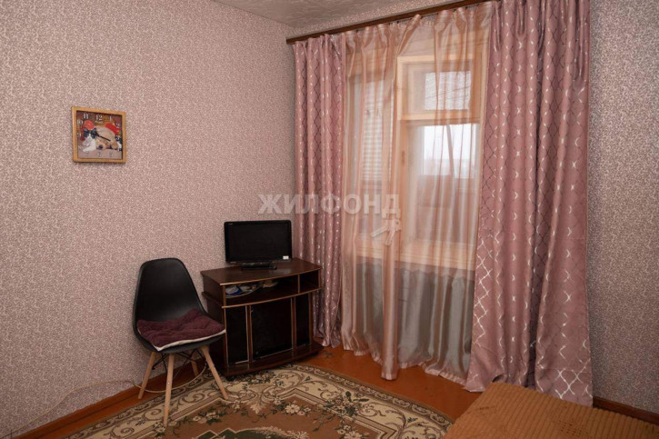 3-комн квартира Севская улица, д.19