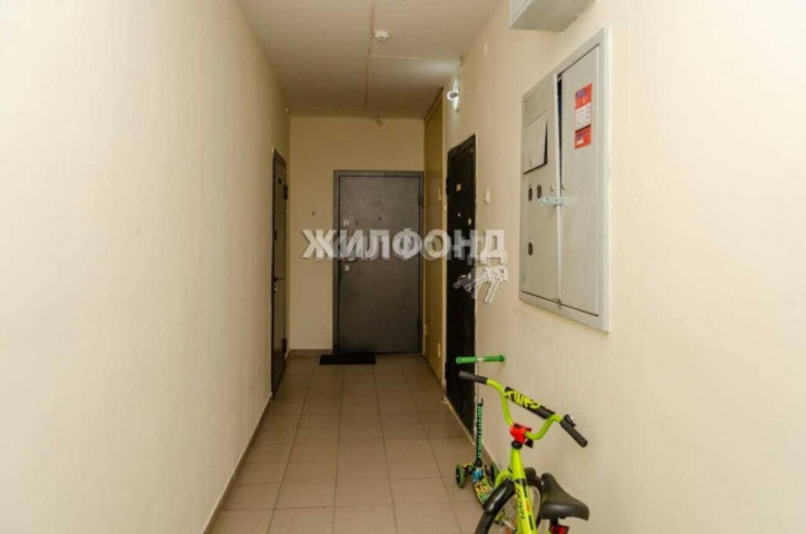 3-комн квартира Сухарная, 101/1