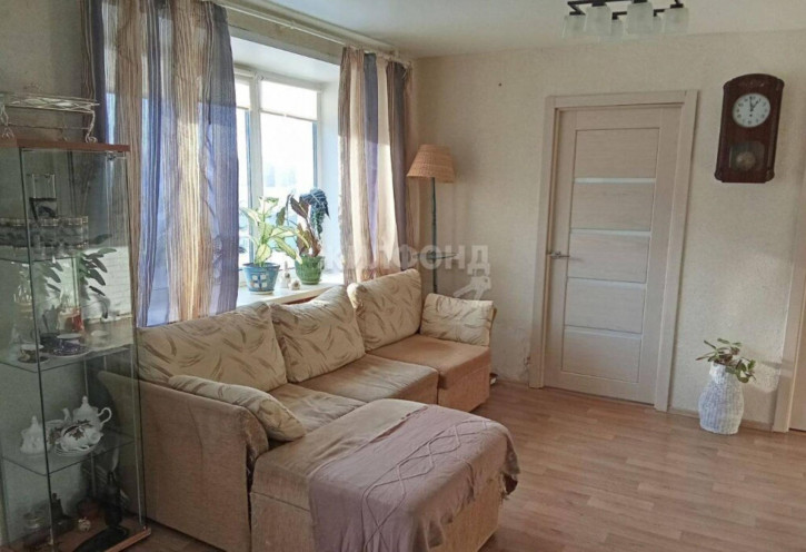 3-комн квартира ЖКО Аэропорта, 17