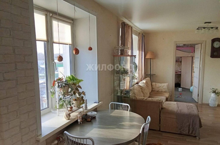 3-комн квартира ЖКО Аэропорта, 17