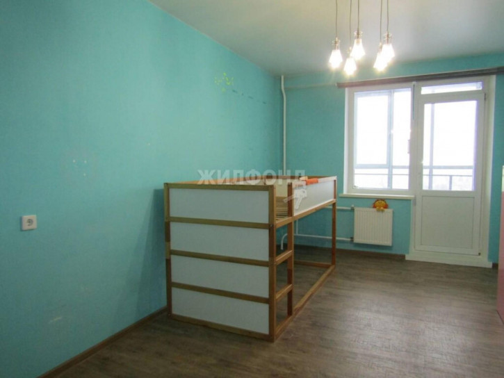 2-комн квартира Сибиряков-Гвардейцев, 44/7