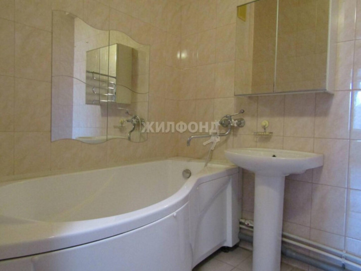 2-комн квартира Сибиряков-Гвардейцев, 44/7