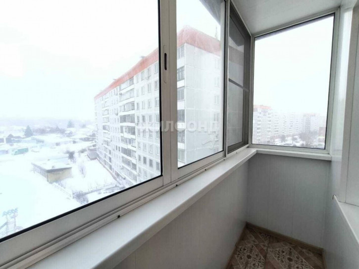 3-комн квартира Комсомольская, 4