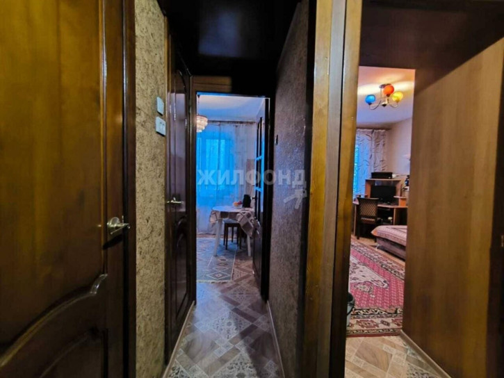 3-комн квартира Комсомольская, 4