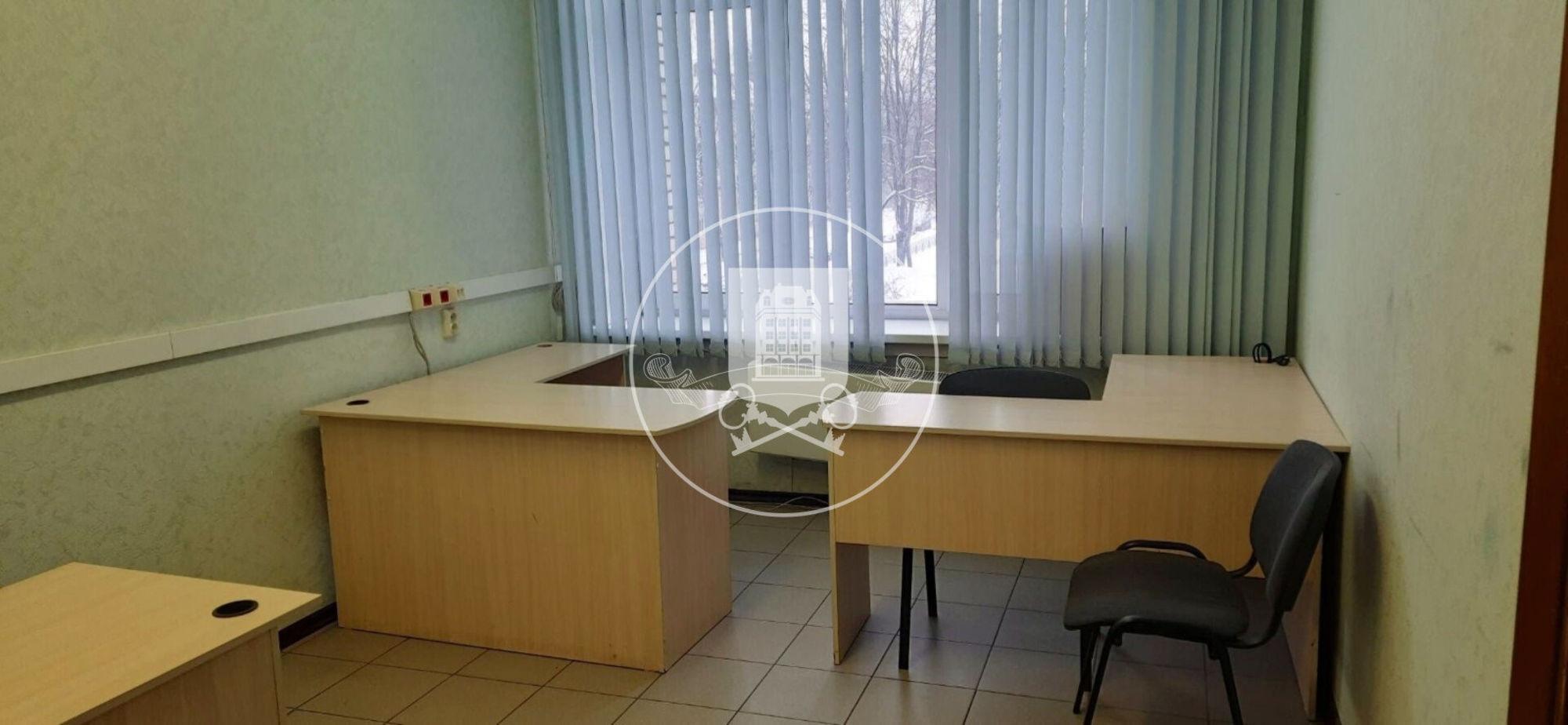 Сдать офис, помещение под офис за 23 400 рублей на Красных Зорь ул, 26
