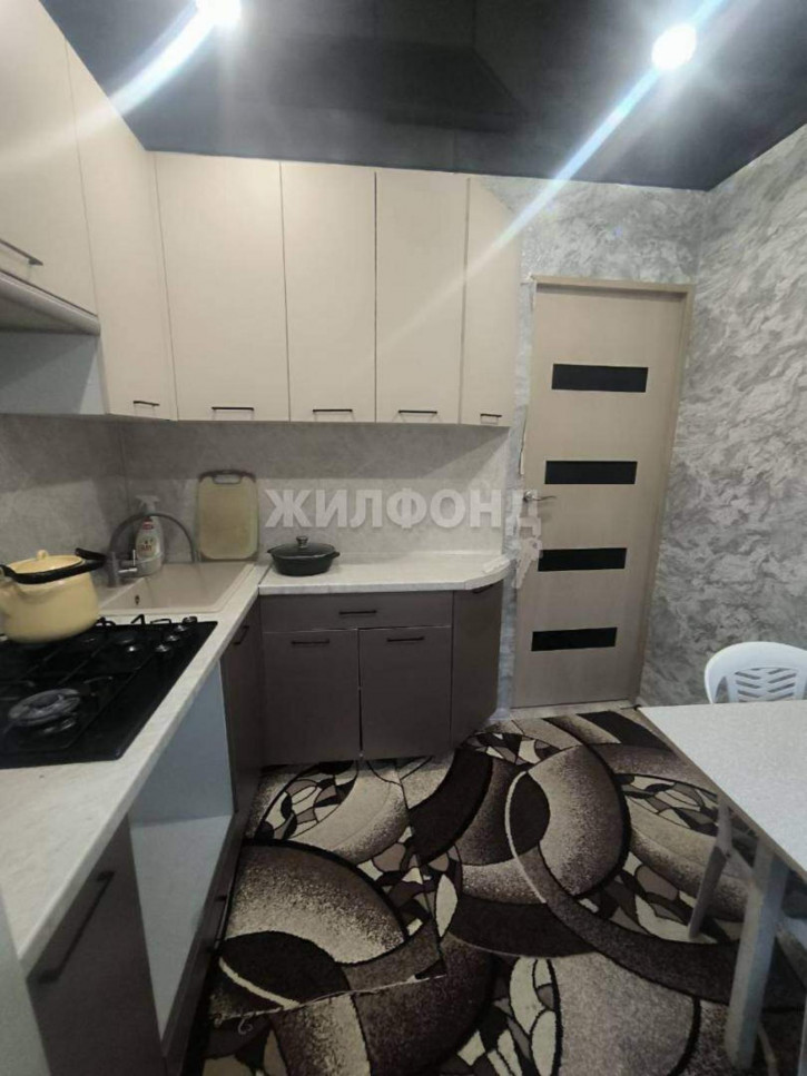 3-комн квартира Лескова улица, д.30