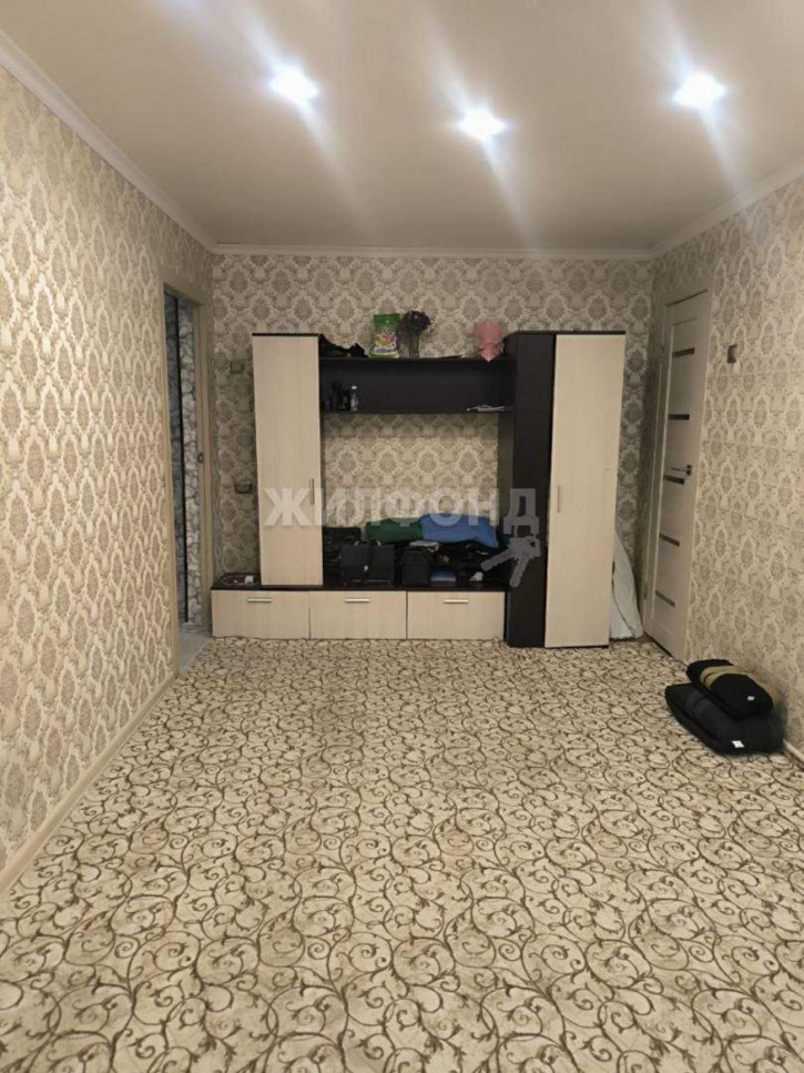 3-комн квартира Лескова улица, д.30