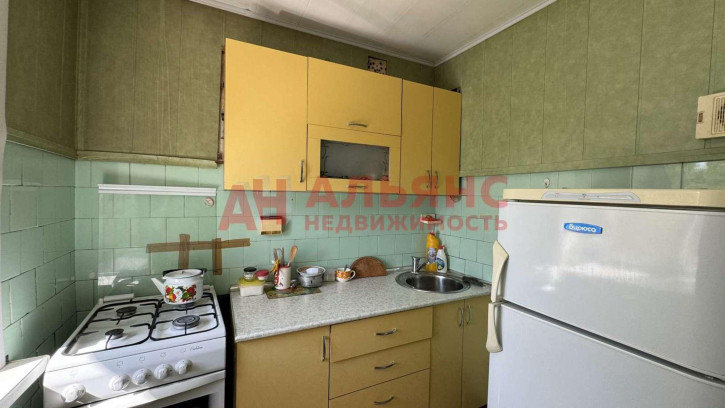 3-комн квартира Утевская улица, 20