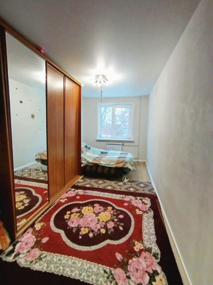 3-комн квартира Революционная улица, 157