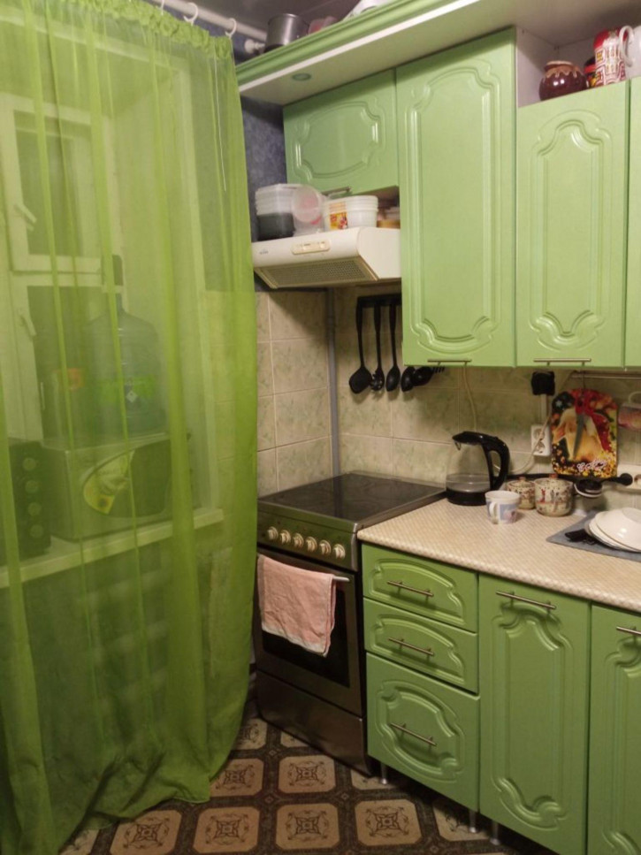 3-комн квартира Политбойцов ул, 21