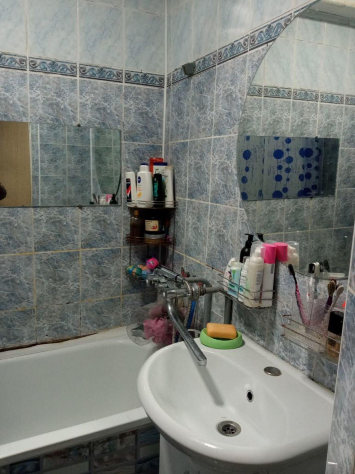 3-комн квартира Политбойцов ул, 21