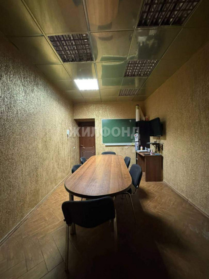 5-комн квартира Комсомольская улица, д.12 5-комн квартира Комсомольская улица, д.12