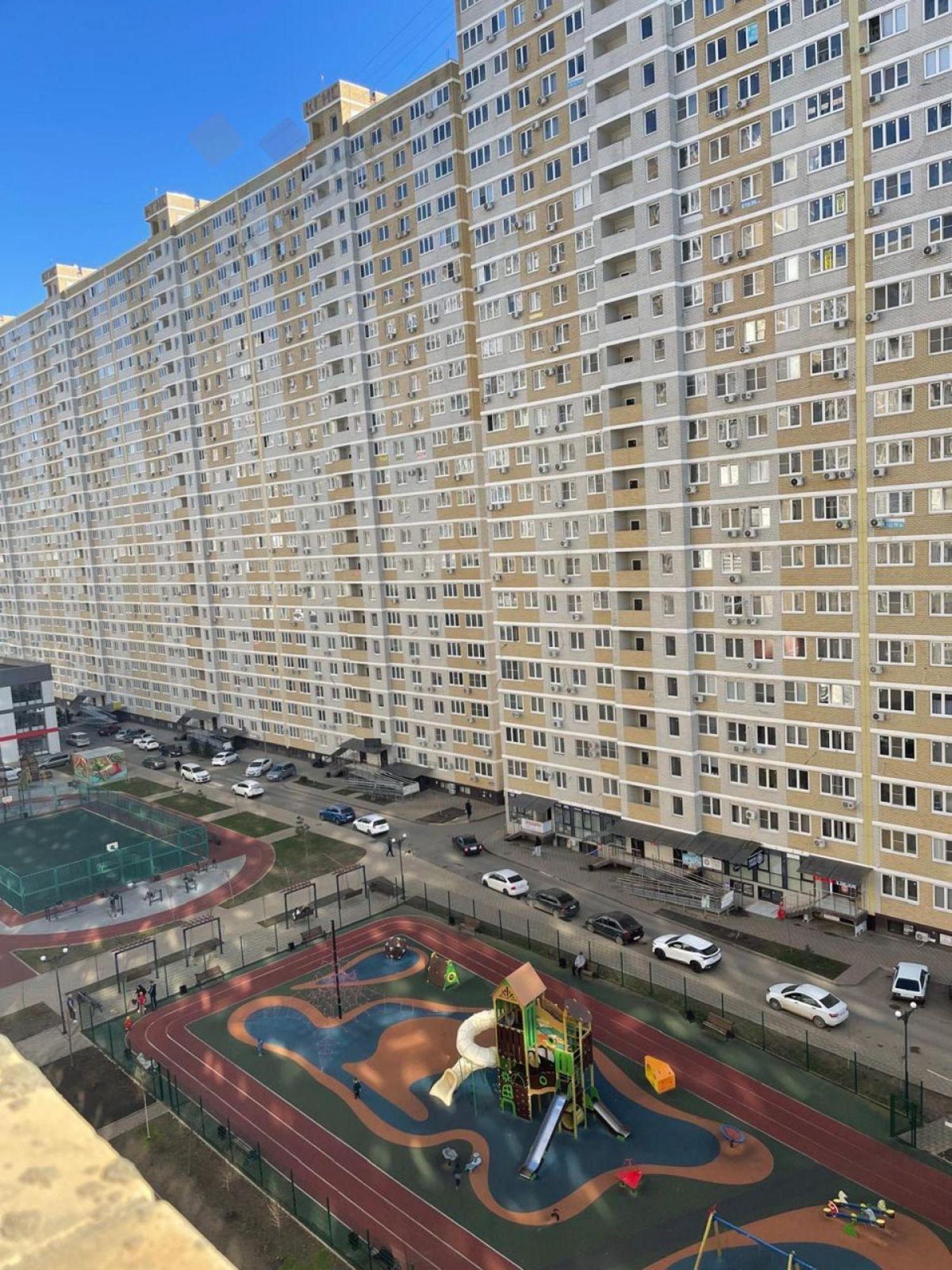 Купить квартиру за 4 000 000 рублей на Заполярная ул, 39к5