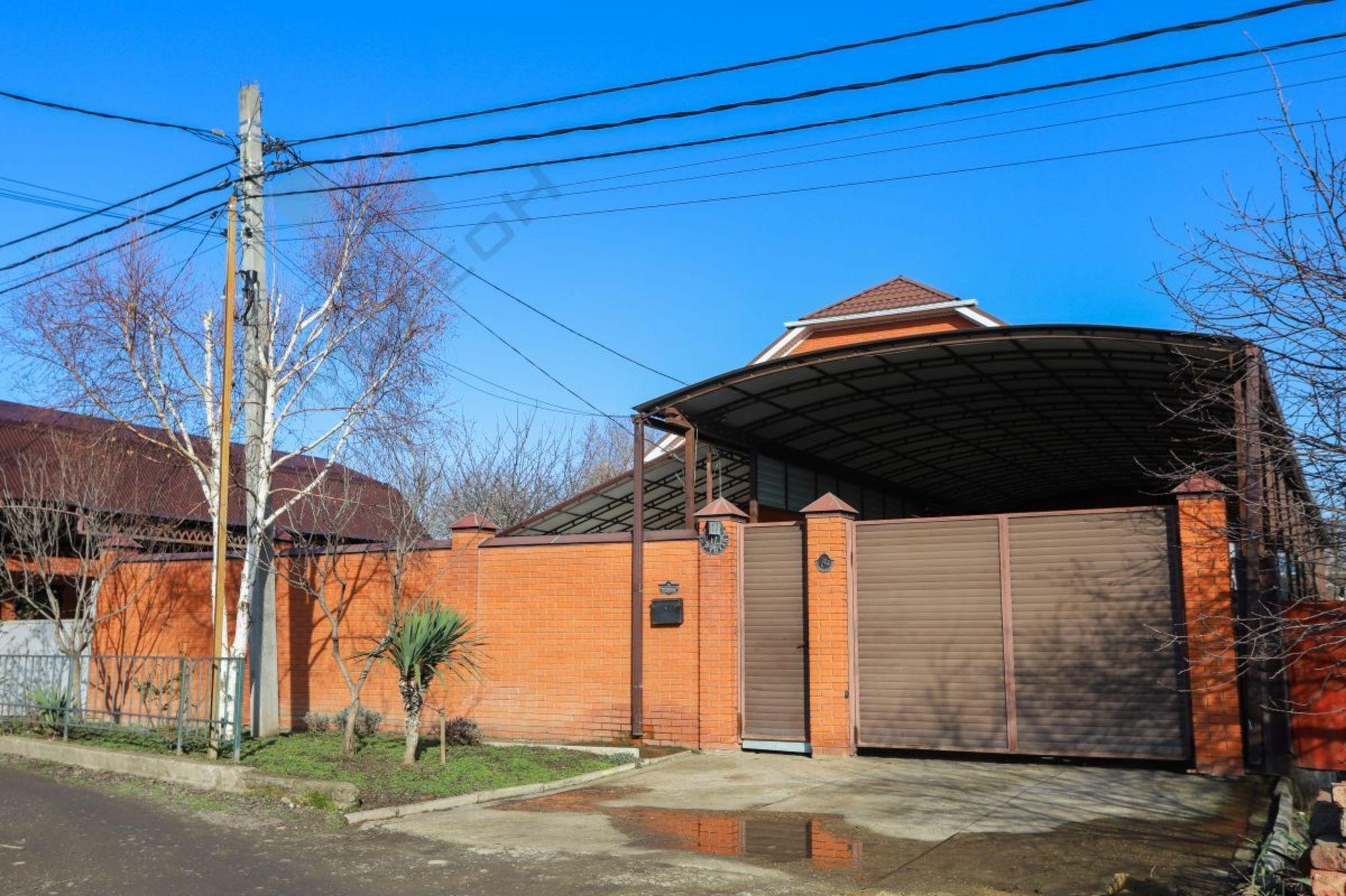 Купить дачу, дом, коттедж за 24 000 000 рублей на 1-я Тихая ул, 17 Купить дачу, дом, коттедж за 24 000 000 рублей на 1-я Тихая ул, 17